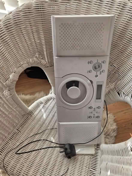 Photo of free Cd / Radio (Sandwell) #2