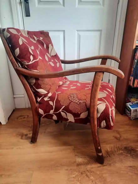 Photo of free Small Vintage Wooden Armchair (WV6 Tettenhal wood) #4