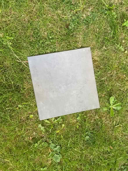 Photo of free Six 33 x 33cm tiles (University Area RG1) #1