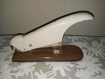 Photo of free Office Stapler (Etobicoke (Kipling /Eglinton)) #1