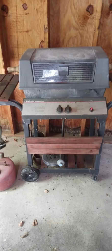 Photo of free Gas grill (Hyde Park, near McDonalds) #1