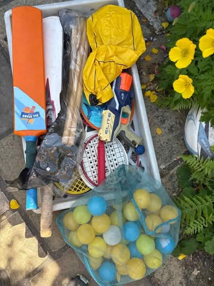 Photo of free Various outdoor toys (Greaves LA1) #1