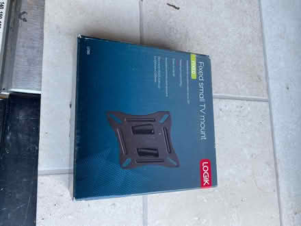 Photo of free Fixed Small TV Mount (Hixon ST18) #1