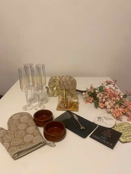 Photo of free Mix items (Earl’s court) #1