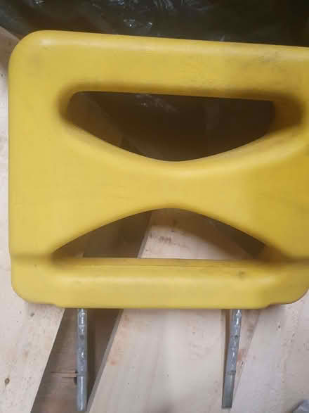 Photo of free Fold up chair with seatbelts for various vehicles (AB32) #1