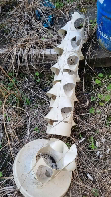 Photo of free Pots,/tall planter/ raised bed kits (Dorking RH4) #3