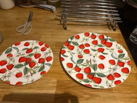 Photo of free 2 tiered cake stand PLATES ONLY (Warwick (Nelson Lane) CV34) #1