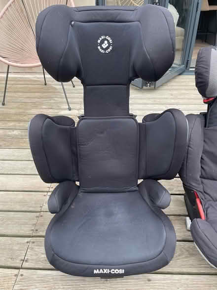 Photo of free 2 x Maxi Cosi car seats (Pembury TN2) #3