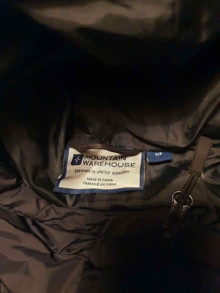 Photo of free small mens black mountain warehouse puffa jscket (AB32) #2