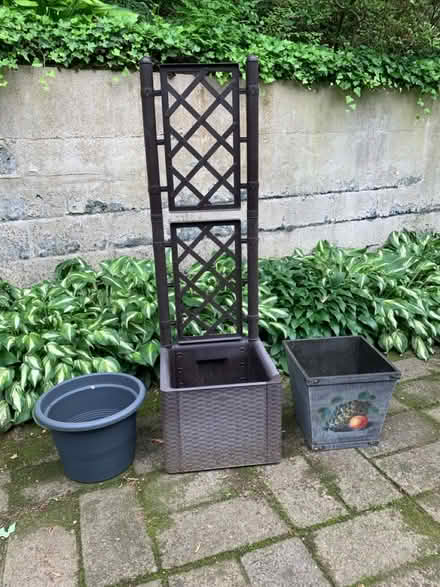 Photo of free Planter pots (Arlington Mill Community Cntr) #1