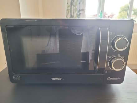 Photo of free Black microwave (Fort Pitt ME1) #1