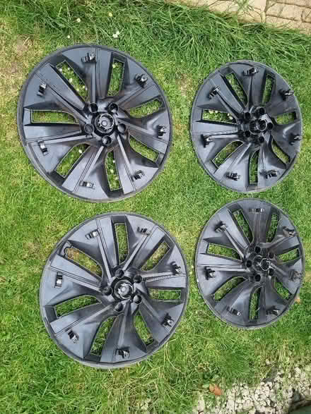 Photo of free Tesla model y wheel covers for 19" Gemini wheels (Emerson Valley MK4) #2
