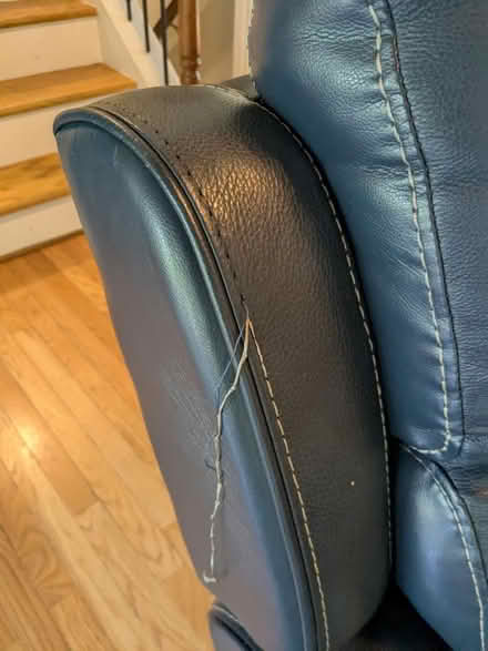 Photo of free 3-Piece Leather Couch with Chaise (Marietta, near Pope HS) #4