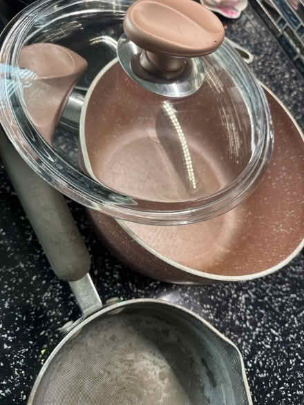 Photo of free Pans and Saucepans (East dulwich SE22) #1