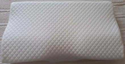 Photo of free Ergonomic pillow (Woosehill RG41) #1