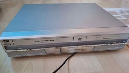 Photo of free VCR and DVD player recorder (Barnston CH60) #1