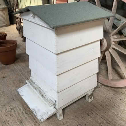 Photo of Beekeeping equipment (Dorking Town Centre RH4) #1