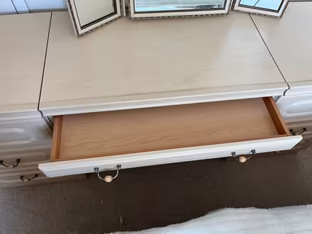 Photo of free Dressing table with mirror (Bradford on Avon BA15) #2