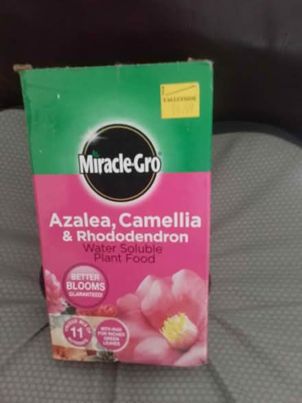 Photo of free Ericaceous plant food (Grenoside S35) #1
