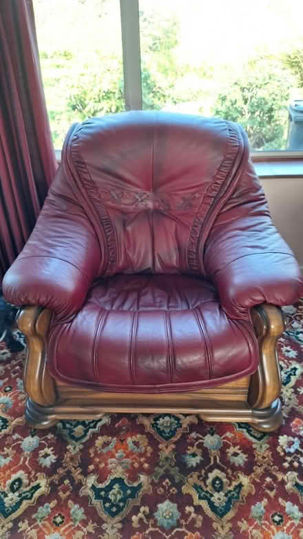 Photo of free Armchairs and sofa set (Ware SG12) #2