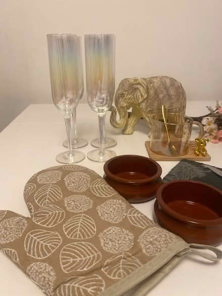 Photo of free Mix items (Earl’s court) #2