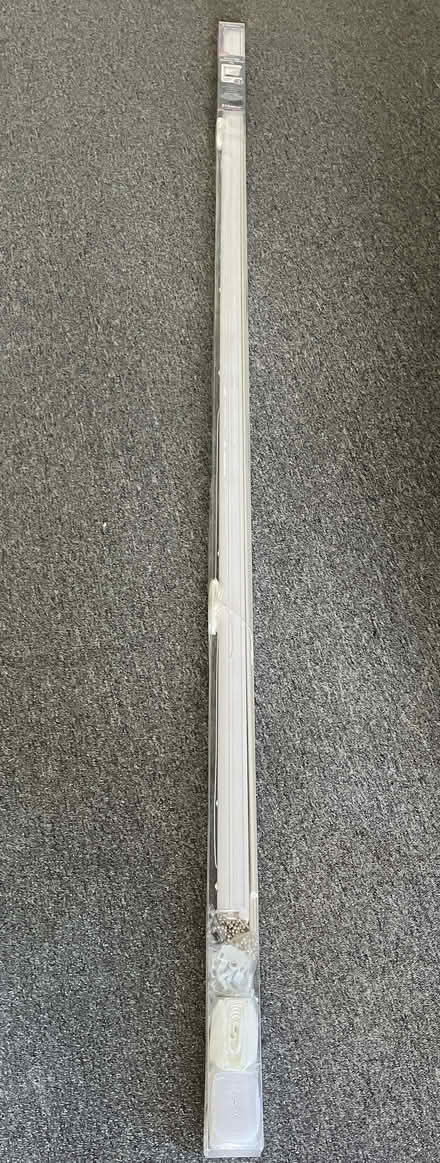 Photo of free New Roman Blind Kit - Very Wide 210cm (6'10") (Stalybridge SK15) #2