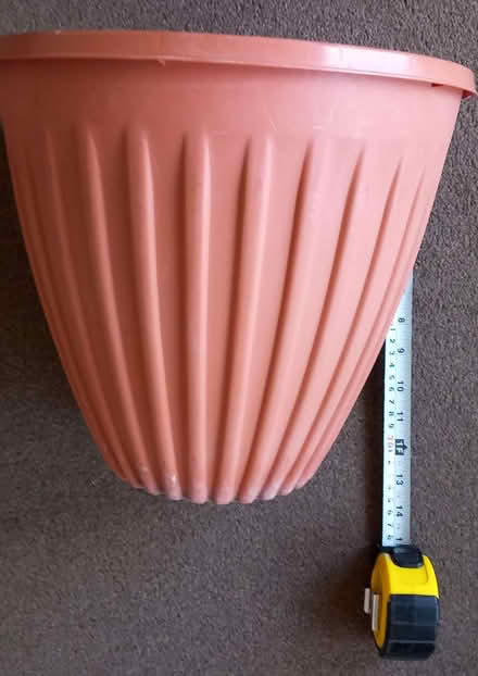 Photo of free Terracotta Pot - Plastic - Large (DA8) #3