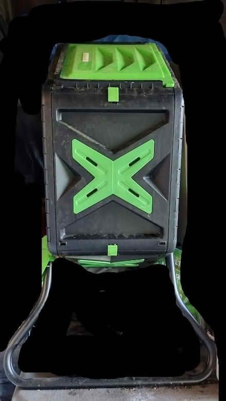 Photo of free Small composter approx 30"x22"x11" (New Paltz (Village)) #1