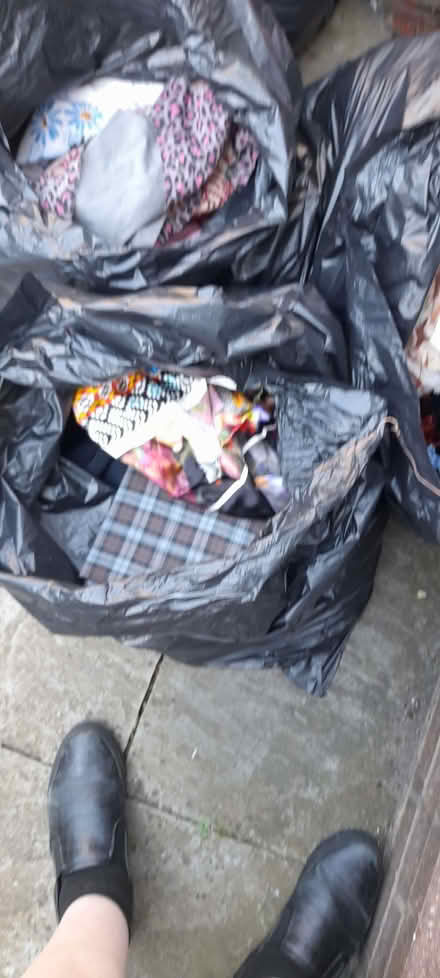 Photo of free Bags of mixed material. (Welling DA16) #3