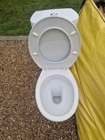 Photo of free Close coupled toilet (Locksbottom BR6) #3