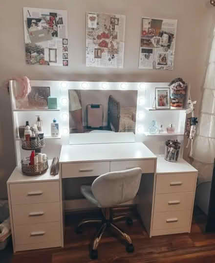 Photo of Makeup vanity (Crystal , mn 55429) #3