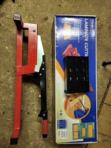 Photo of free Laminate floor cutter (Everton SO41) #1