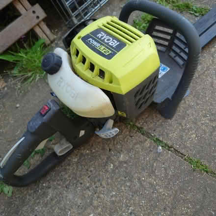 Photo of free Petrol hedge cutter (Cainscross Rd nr Homebase) #1