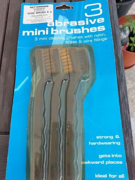 Photo of free Set x 3 Abrasive Mini Brushes (Waterlooville PO7) #1