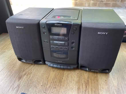 Photo of free Sony HiFi PMC-202 (Cookham SL6) #1