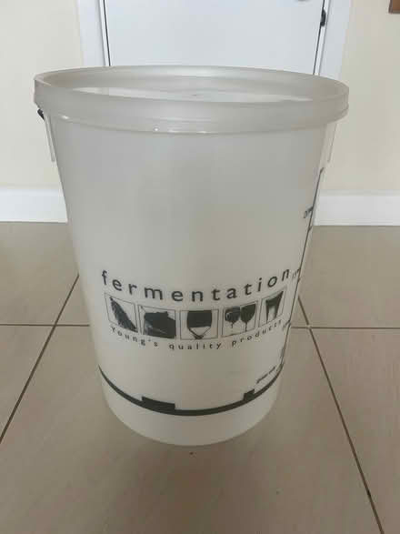 Photo of free 5 litre fermentation bin (Harpenden AL5) #3