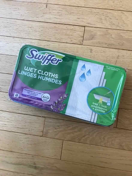 Photo of free Swifter Wet Cloths (Guelph (downtown)) #1