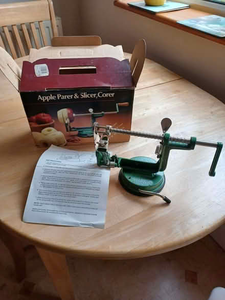 Photo of free Apple peel/core (retro!) (Beaconsfield HP9) #1