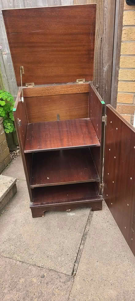 Photo of free Vintage Wood Hi Fi Unit / Cabinet (TF2) #3