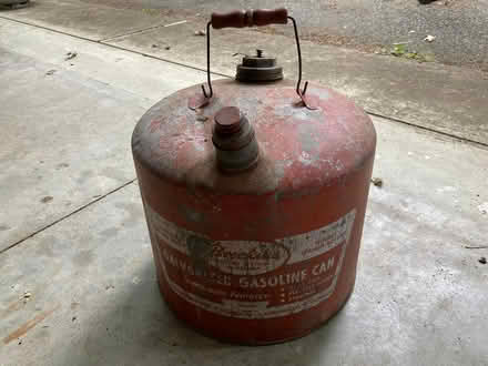 Photo of free Gas Cans (Ridgewood, NJ) #1