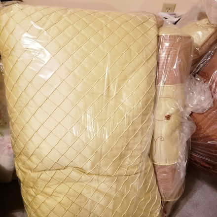 Photo of free King size comforter set (7 pieces) (East Mississauga) #1