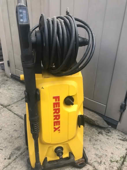 Photo of free LG 55” and pressure washer (Sandstone,Sheffield S9) #2