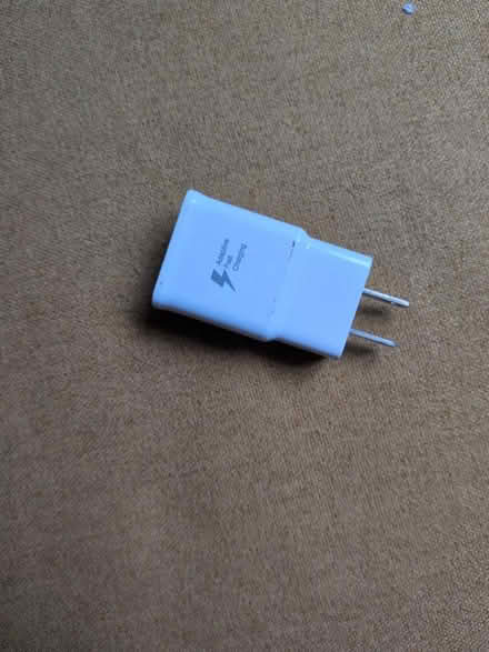 Photo of free Samsung USB fast charger (USA plug) (Five Ways B16) #1