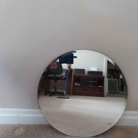 Photo of free Circular mirror (SK4 Heaton Moor Stockport) #1