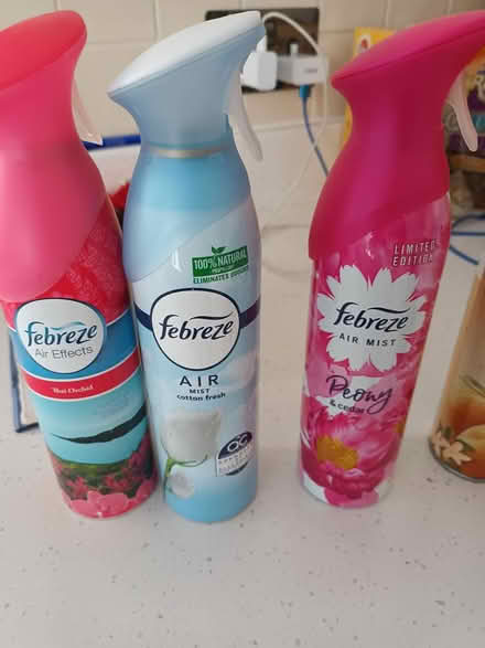 Photo of free 3 cans of fabreze air freshners (Melksham) #1
