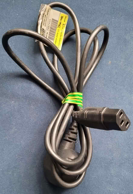 Photo of free Power cables (Slough central SL1) #1