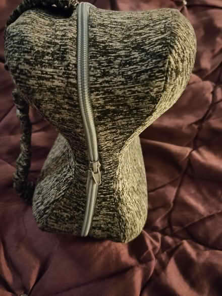 Photo of free Knee posture cushion (Maiden Erlegh Nature Reserve RG6) #2