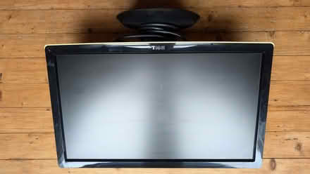 Photo of free Dell 23" Monitor HDMI DVI-D (Pollokshields) (Govanhill G41) #1