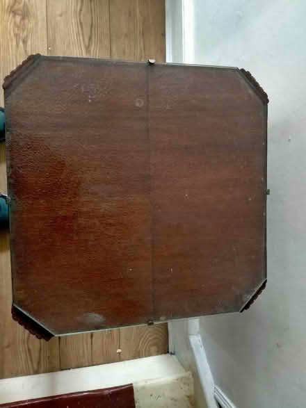 Photo of free Little table (Stamford Hill N15) #2