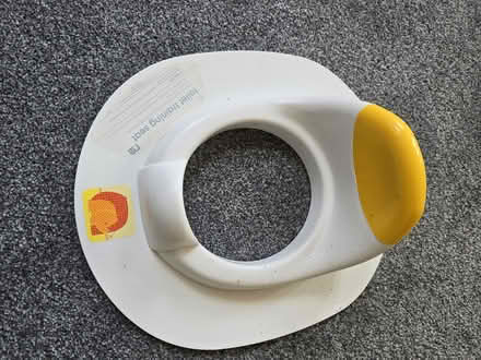 Photo of free Toilet training seat (GU9) #1